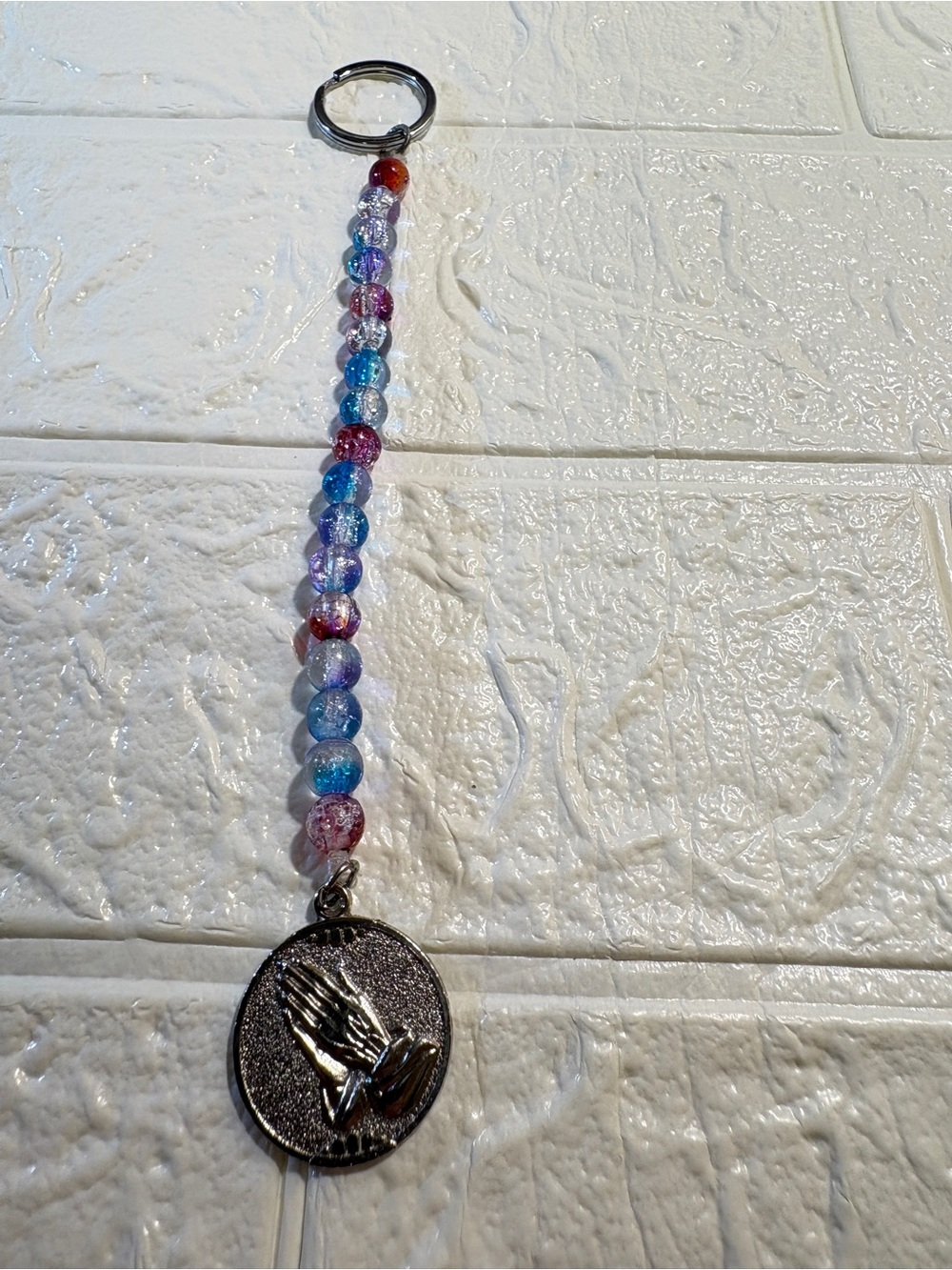 Praying Hands Beaded Keychain Bracelet -Multicolor hand made with faith